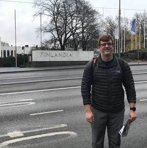 Meet your Posher, Benton